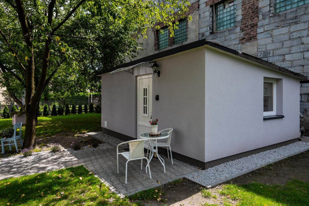 Lu Apartments Oświęcim Exteriör bild