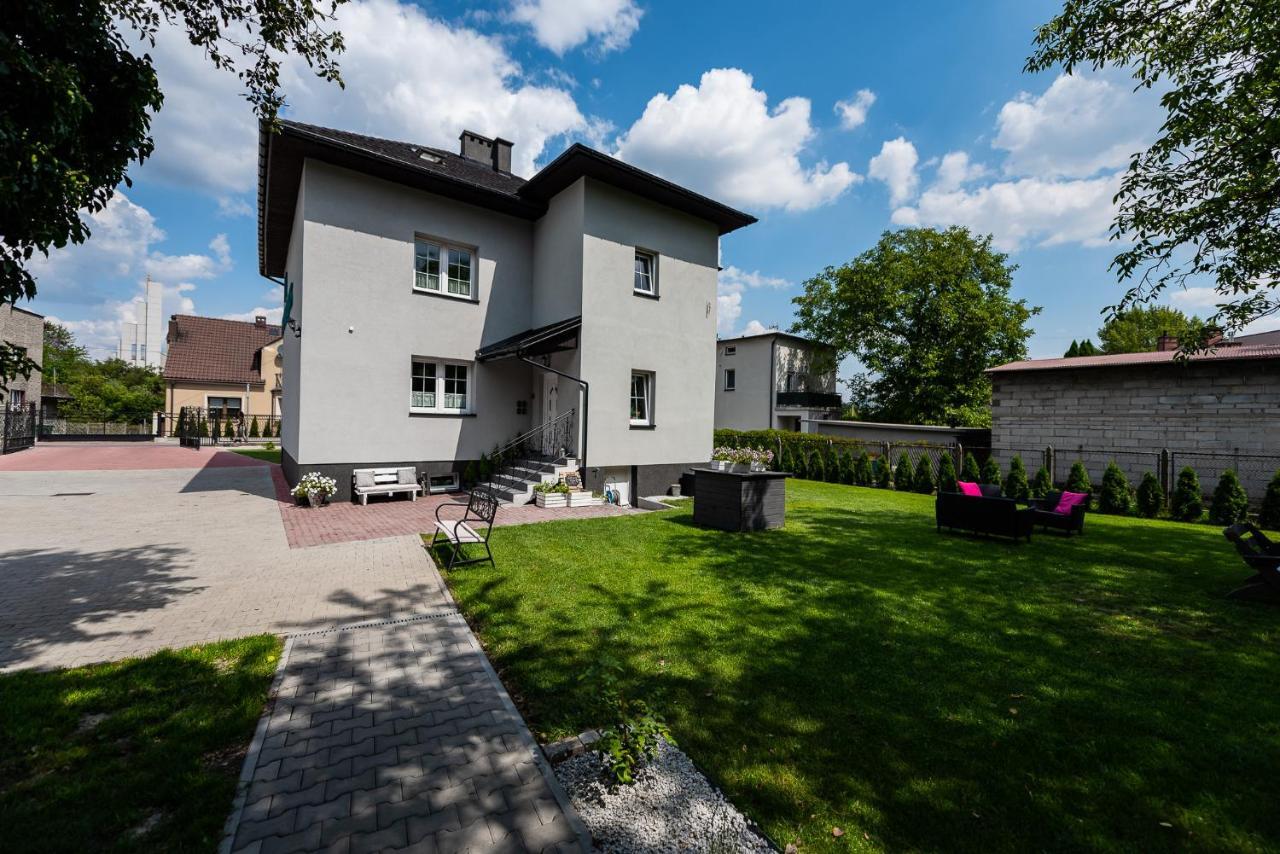 Lu Apartments Oświęcim Exteriör bild